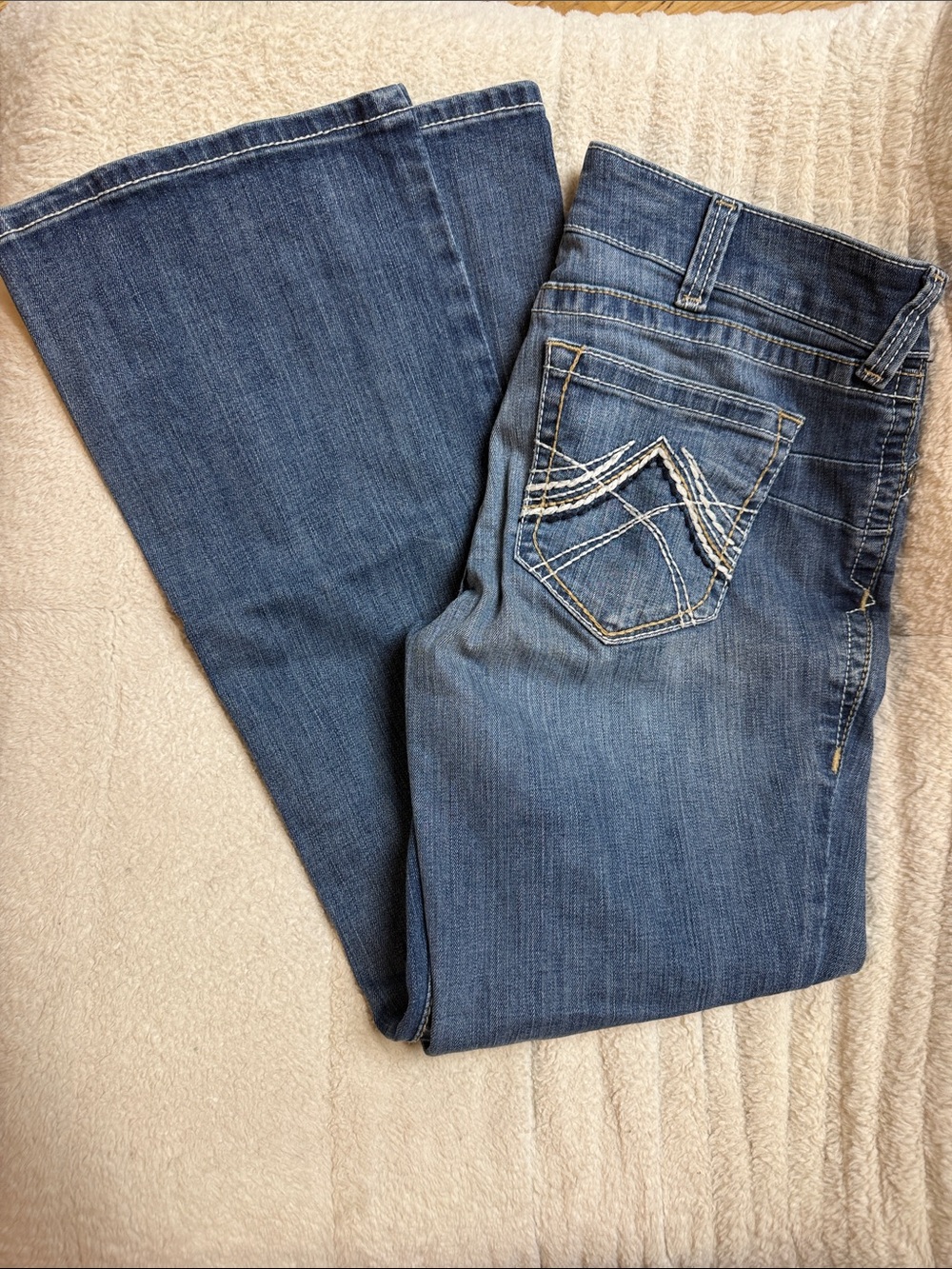 Ariat Women's Medium Blue Bootcut Jeans with Contrast Pocket Stitching